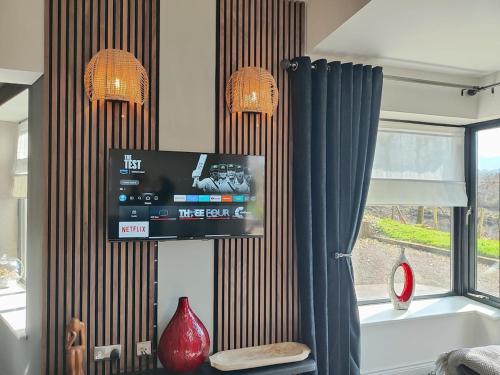 the ring of kerry riverside apartment in 格侖嘉里夫