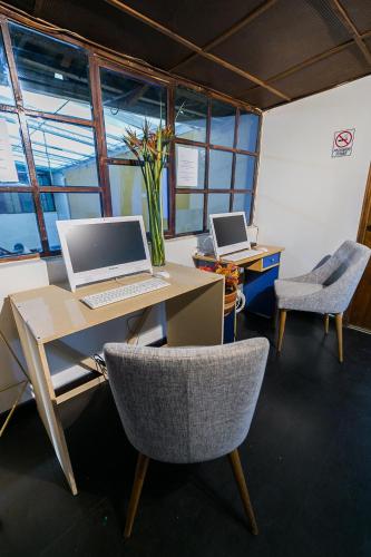 El Pit Hostel