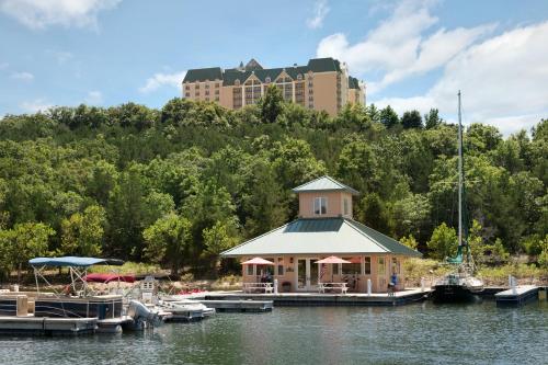 Chateau on the Lake Resort Spa