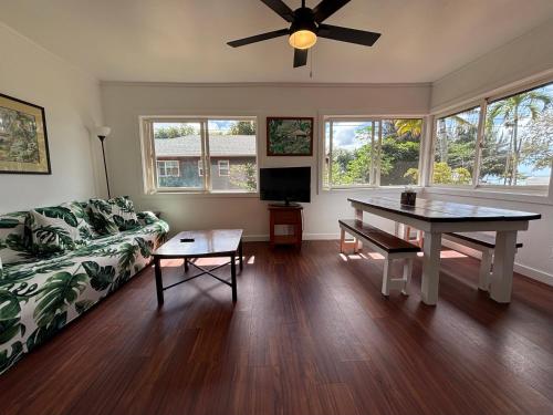 Backpackers Vacation Inn and Plantation Village in Pupukea (HI)