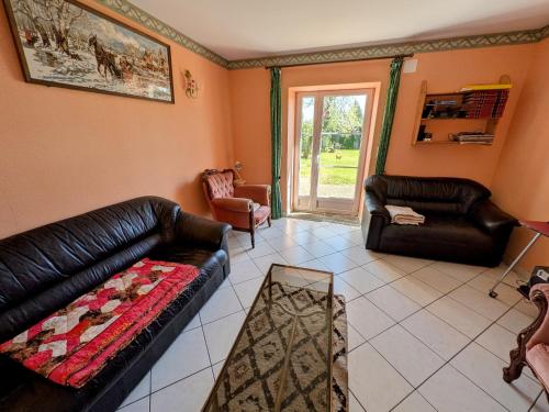 Charmant Gîte Rural avec Jardin en Haute-Saône - FR-1-583-438 (Charmant Gite Rural avec Jardin en Haute-Saone - FR-1-583-438) in Lavigney