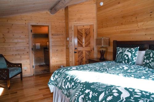 Trappers Cabin in Beaver Creek, USA