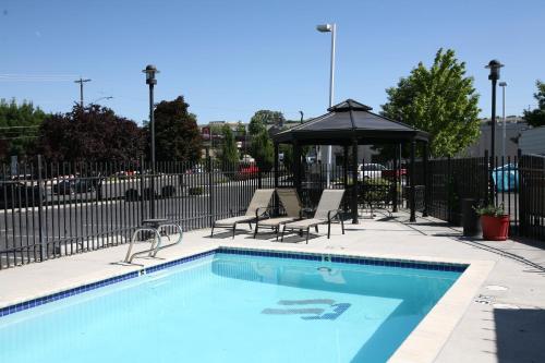 Inn America - Lewiston image 19