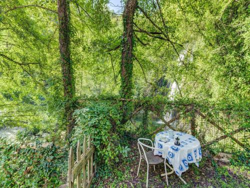 Dārzs, Family Mill Stay with BBQ in Roccafluvione