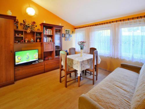 Holiday Home in Rosnowo by Lake Rosnowskie in Rosnovo