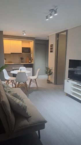 A pasos de Movistar Arena, estacionamiento incluido