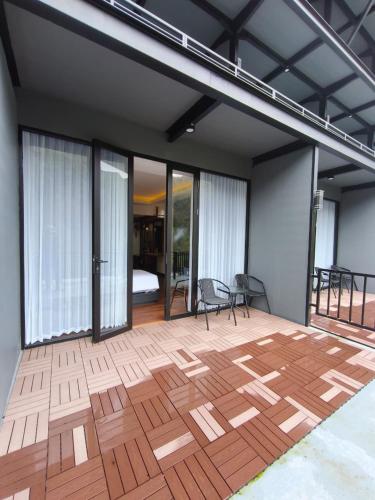 Balcony/terrace, Manis Ae Hotel, Cabin & Resto Bromo in Bromo