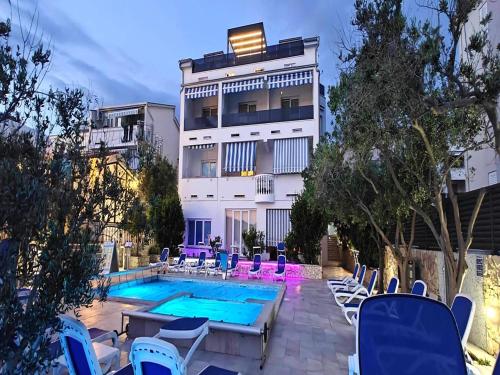 Adriatic Apartment with Large Terrace – khách sạn tại Stara Novalja