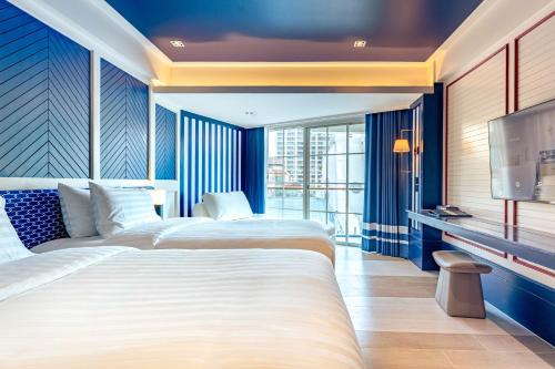 room detail thumbnail 0