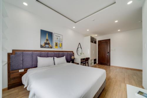 Golden Line Apartment Danang - image 2