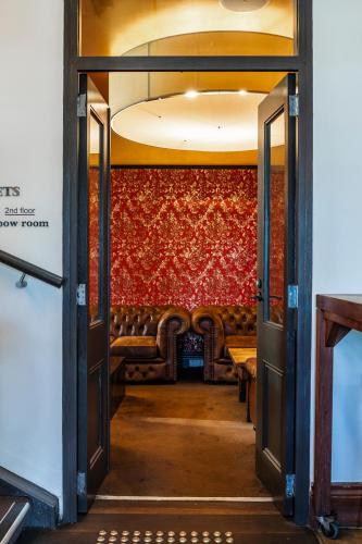 Banquet hall, Imperial Hotel Paddington in Paddington