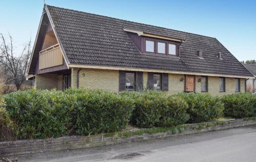 . 3 Bedroom Cozy Home In Degeberga