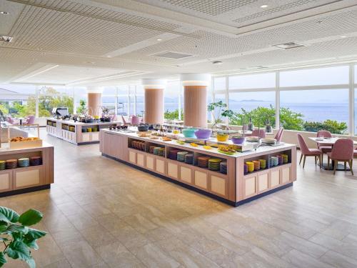 Food and beverages, Grand Mercure Lake Biwa Resort & Spa in Nagahama