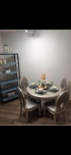 Modern 2 bedroom,2 bathroom Apartment in Marina del Rey