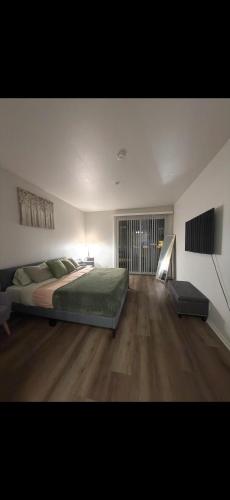 Modern 2 bedroom,2 bathroom Apartment in Marina del Rey