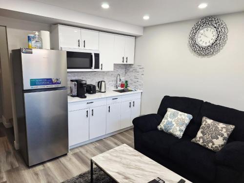 Cozy Two Bedrooms Basement Suite – khách sạn tại Worthington