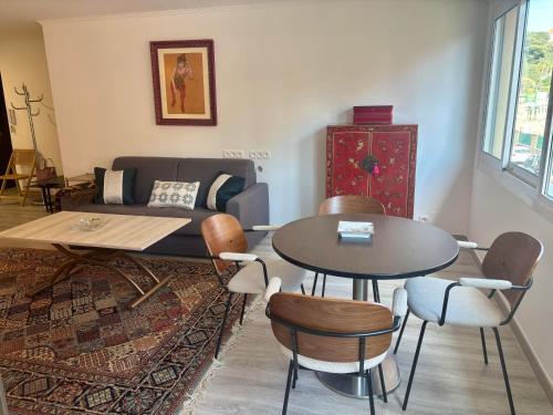 Cozy flat Steps from Monte Carlo Tennis & Beach