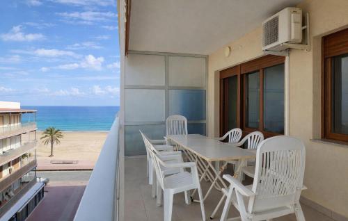 3 Bedroom Beautiful Apartment In Gandía