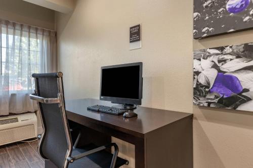Sleep Inn & Suites - image 22