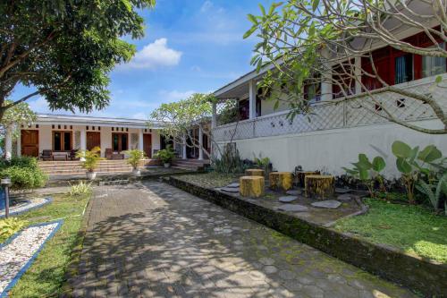 Facilities, Hotel O near Parangtritis Beach formerly Paris Ocean in Parangtritis