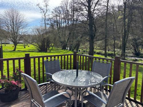 Viesnīcas āriene, 2 Riverside Lodge in Cenarth