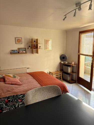 Studio calme avec jardin in Ormoy