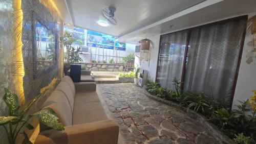 Lobby, YOLINDA's TOURIST INN in Palawan