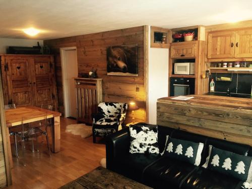 Cosy apartment in center of Crans – khách sạn tại Chermignon