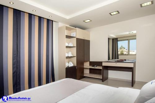 Rhodes Central Suite - image 4