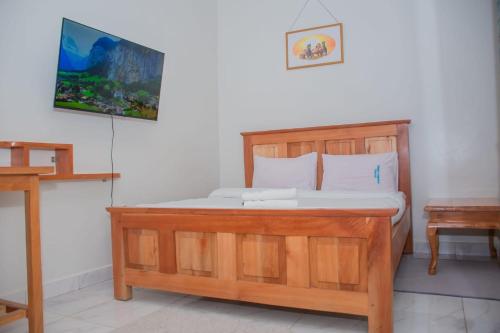 Sunday showers suites in Eldoret
