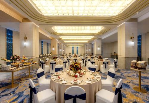Restaurant, The Orchid Hotel Hinjewadi Pune in Hinjawadi