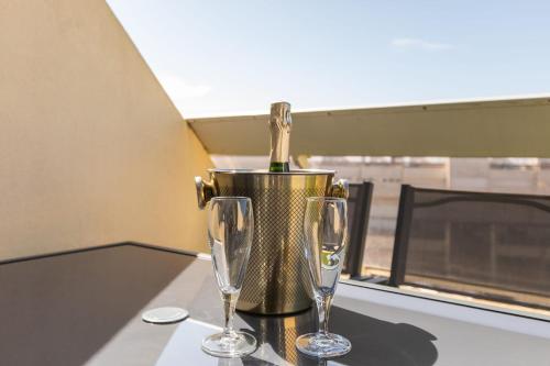 Paloma Héliopolis fully Renovated studio with terrace and parking - image 2