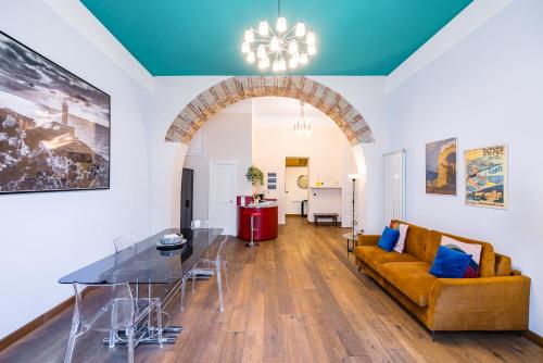 Quercia design home in the center - image 5