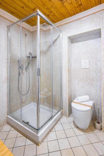 Quercia design home in the center - image 4