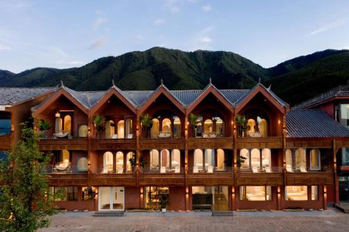 Lugu Lake And share resort hotel – khách sạn tại Ninh Lạng (Ninglang Yi)