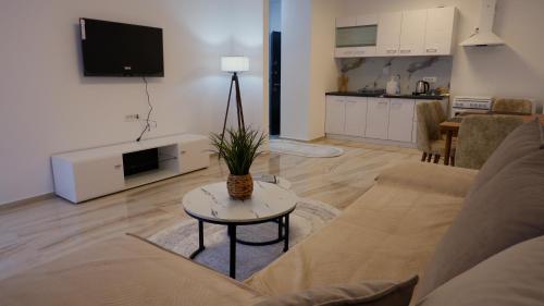 Sunshine Apartments