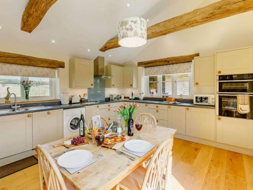 Iekārtas, 1 Bed in Beaworthy oc-76790 in Shebbear