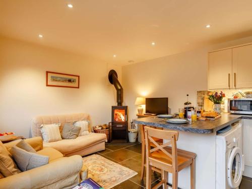 2 Bed in Kingsbridge oc-90025
