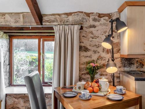 Iekārtas, 1 Bed in Exeter oc-warre in Cockwood