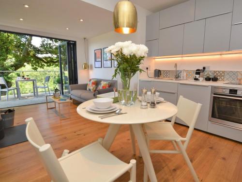 Iekārtas, 1 Bed in Lyme Regis oc-41563 in Tresmeer
