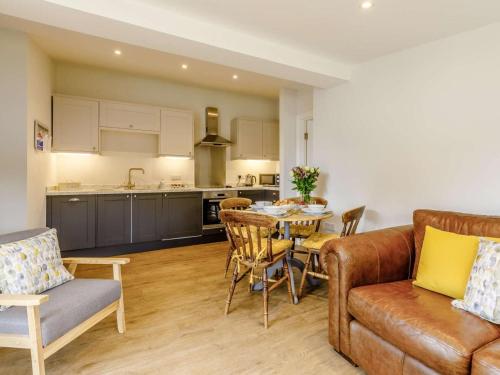 Iekārtas, 2 Bed in Taunton oc-83696 in Neroche