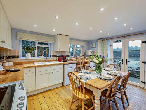 Iekārtas, 3 Bed in Bideford oc-90864 in Weare Giffard