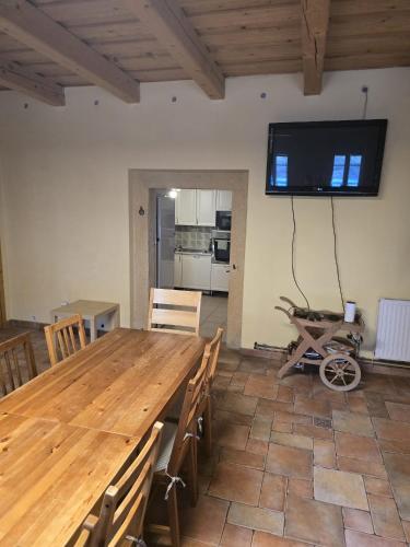 Koplietošanas atpūtas telpa ar TV, Pod modříny (Pod modriny) in Adrspach