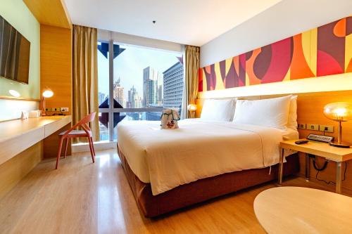 room detail thumbnail 1