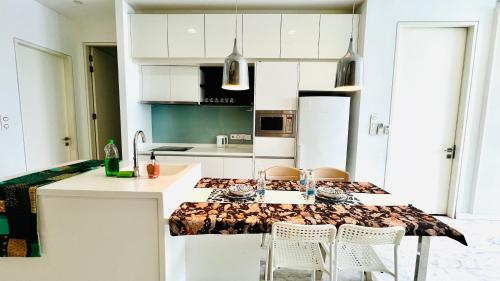 Luxehive stay at face suite in 小印度