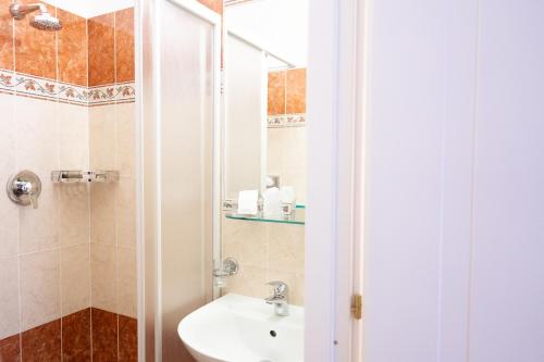Hotel Romantica - image 27