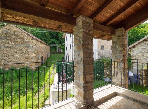 Perbone 1573 - Premium Restored Villa in Montefiorino