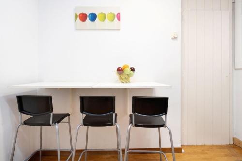 Spacious apartment in Sant Gervasi in 卡爾多納