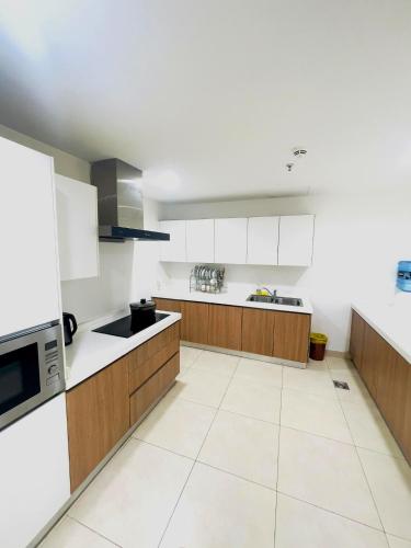 Gold Crest Luxury and Modern Apartments - image 6