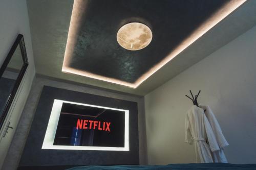 La Suite Interstellar - Cinéma Room & Balnéo - Location saisonnière - Annemasse